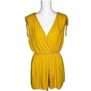 Mustard bright romper!